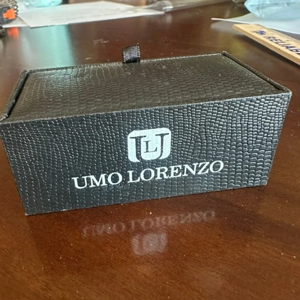 Umo Lorenzo Mens Silver Tone Fish Cufflinks Gold Eye Cutout Design with Box